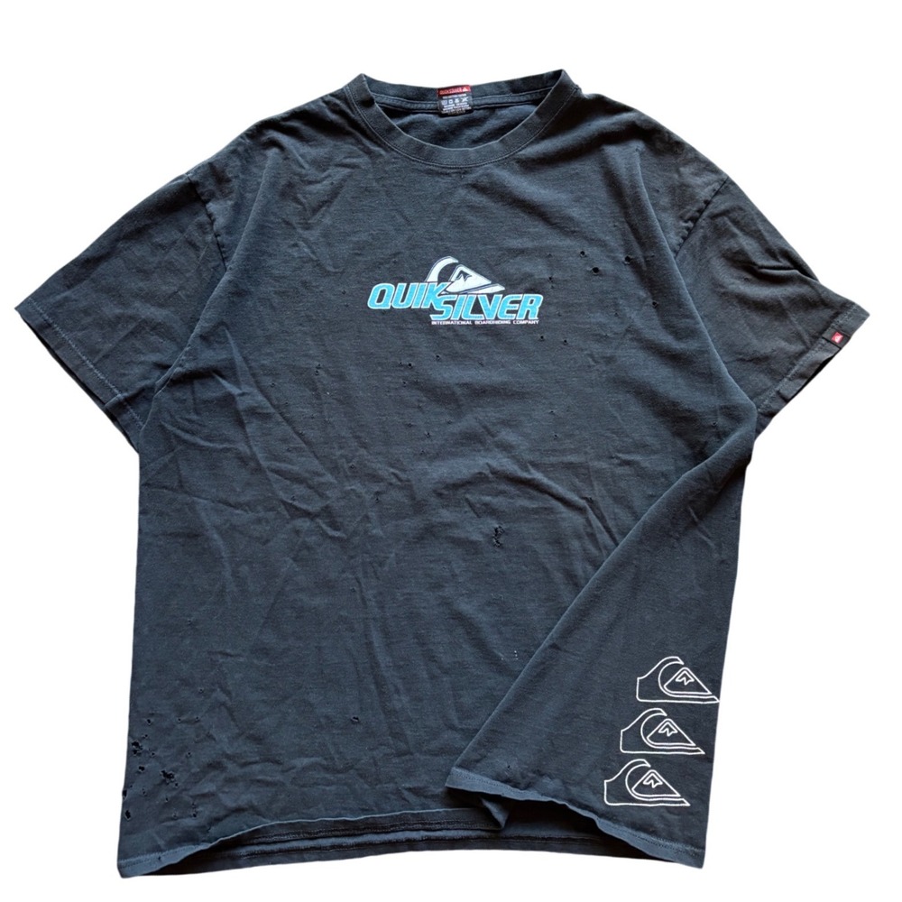 Vintage Y2K Thrashed Quiksilver Surf T Shirt Size XL